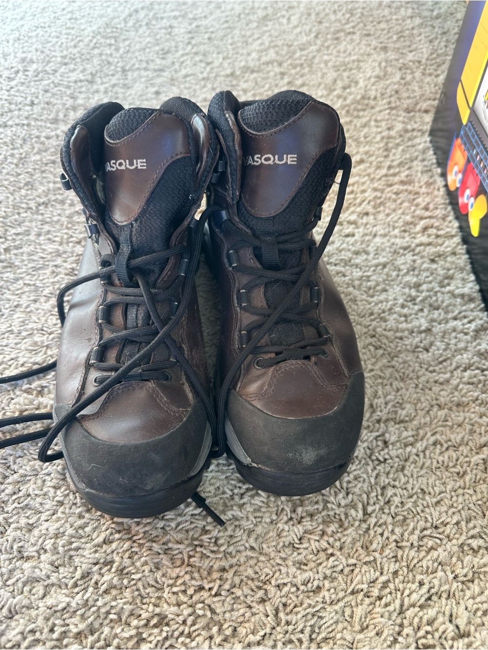 Vasque Dark Brown and Black Men's Leather Hiking Boots gortex